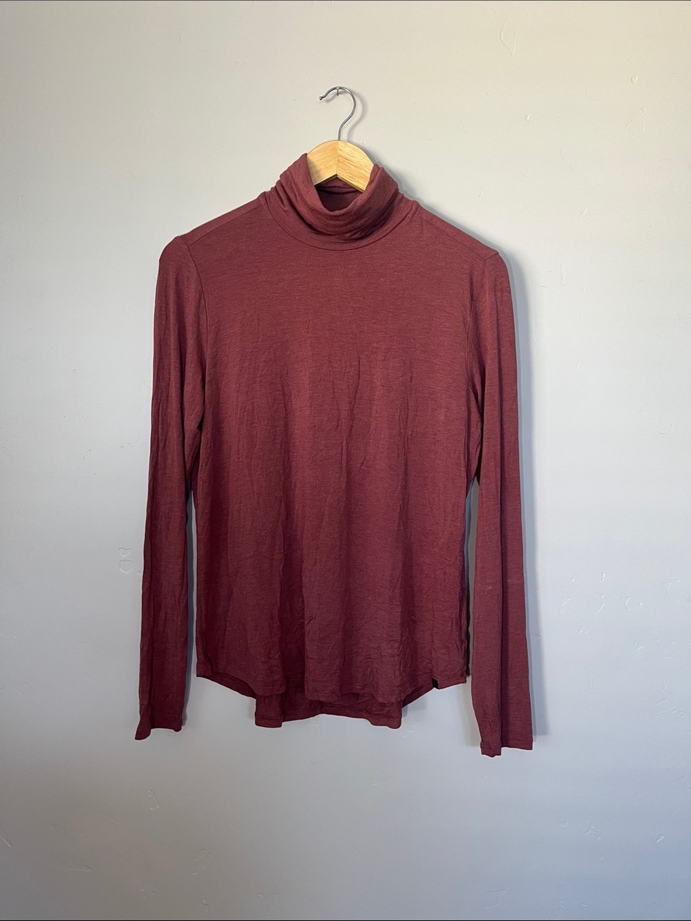 Prana | NWT Mauve Red Women's Long Sleeve Turtleneck Shirt